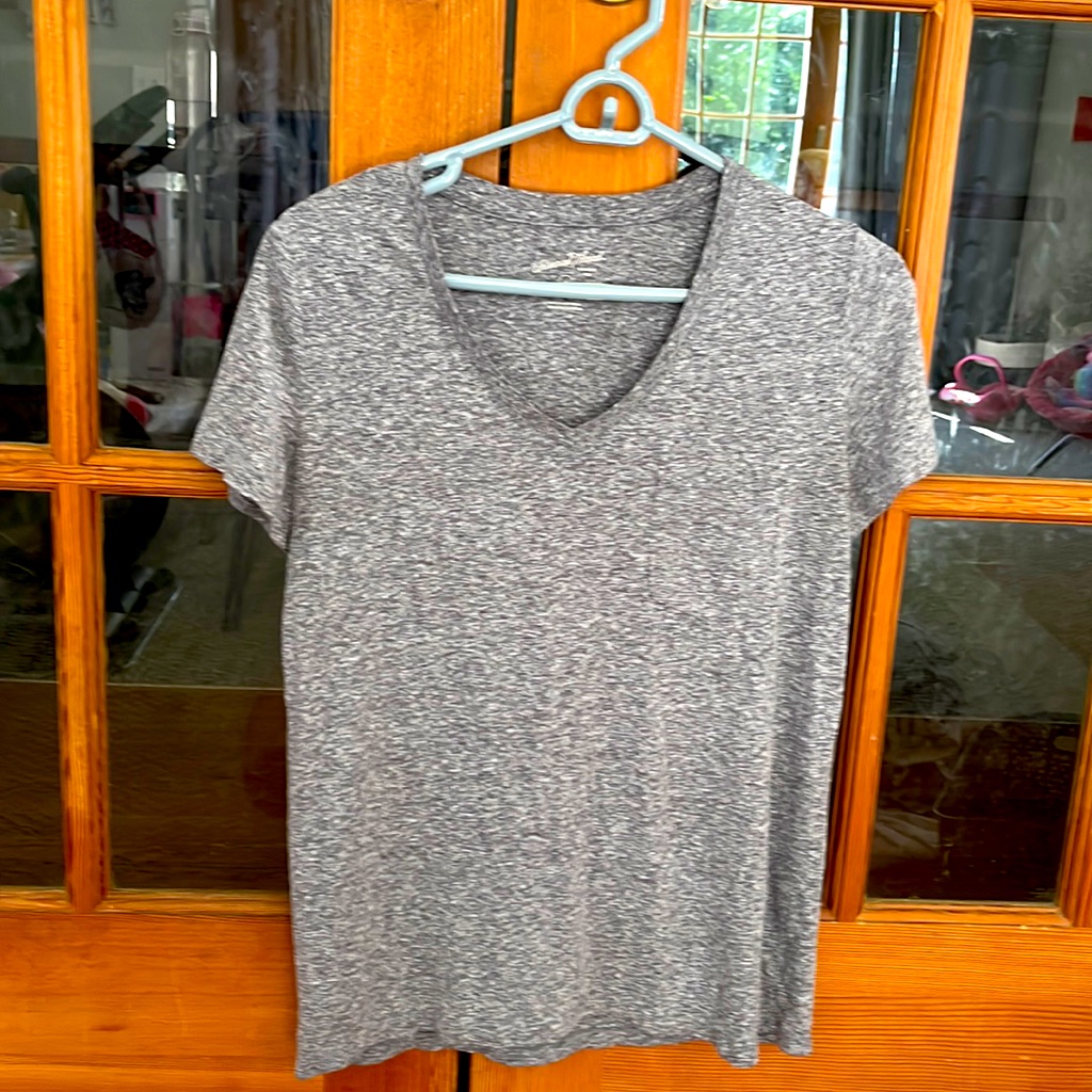Universal Thread Pocket T
